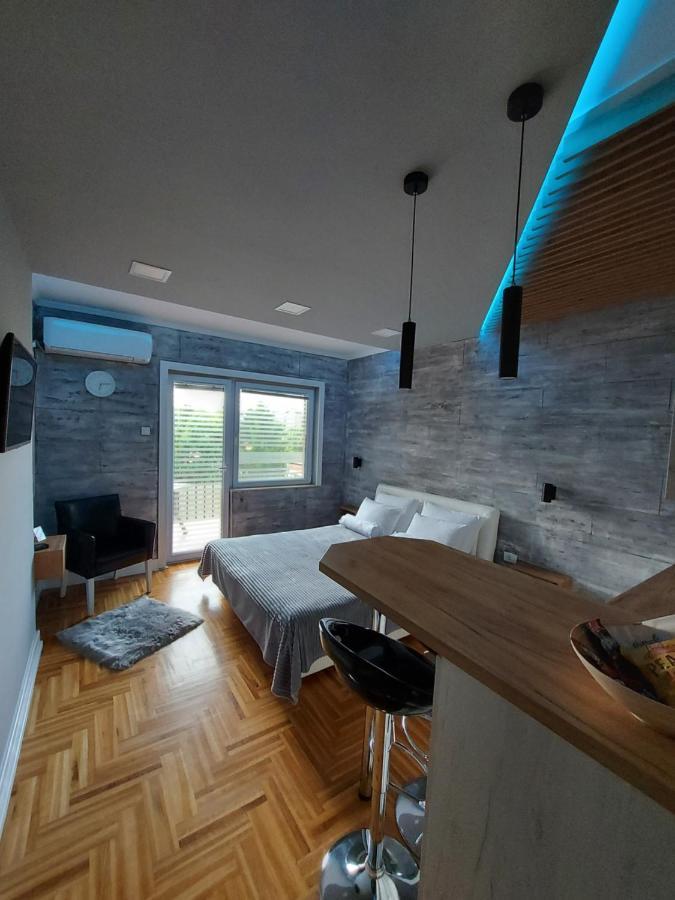 Apartman Studio Milica I Subotica Eksteriør bilde